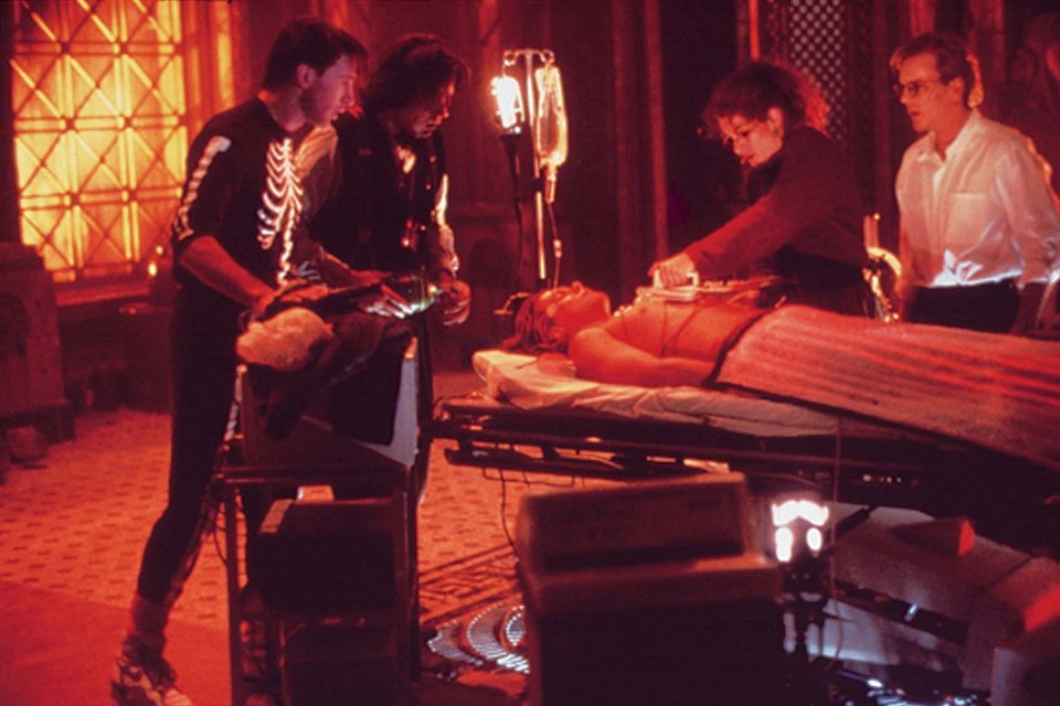 Flatliners: Ταξιδιώτες στην άλλη ζωή (1990) / IMDB 