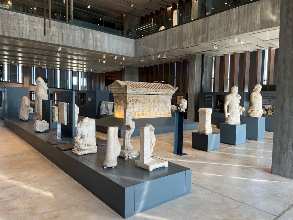 To μουσείο τηςΤροίας δίνει την ευκαιρία στον επισκέπτη να παρακολουθήσει την ιστορία της Τροίας μέσα από επτά διαφορετικές θεματικές @Γραφείο Πολιτισμού και Τουρισμού της Τουρκίας στην Ελλάδα