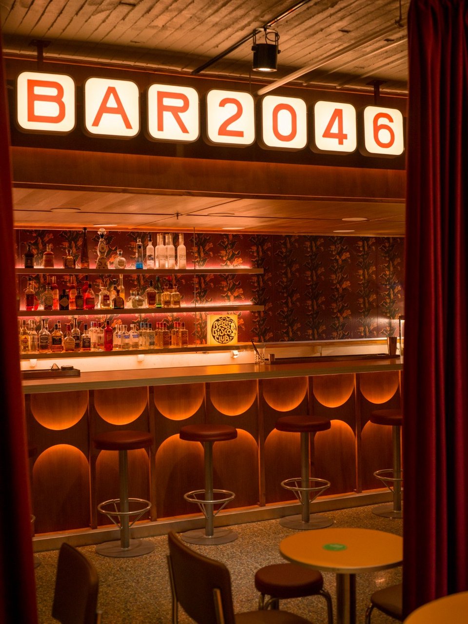 Στο κινηματογραφικό BAR 2046 θα σερβίρονται signature cocktails και φροντισμένα ποτά