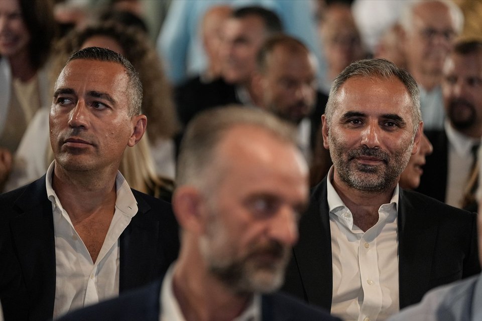 Ο Νίκος Νυφούδης με τον Κώστα Καρπουχτσή