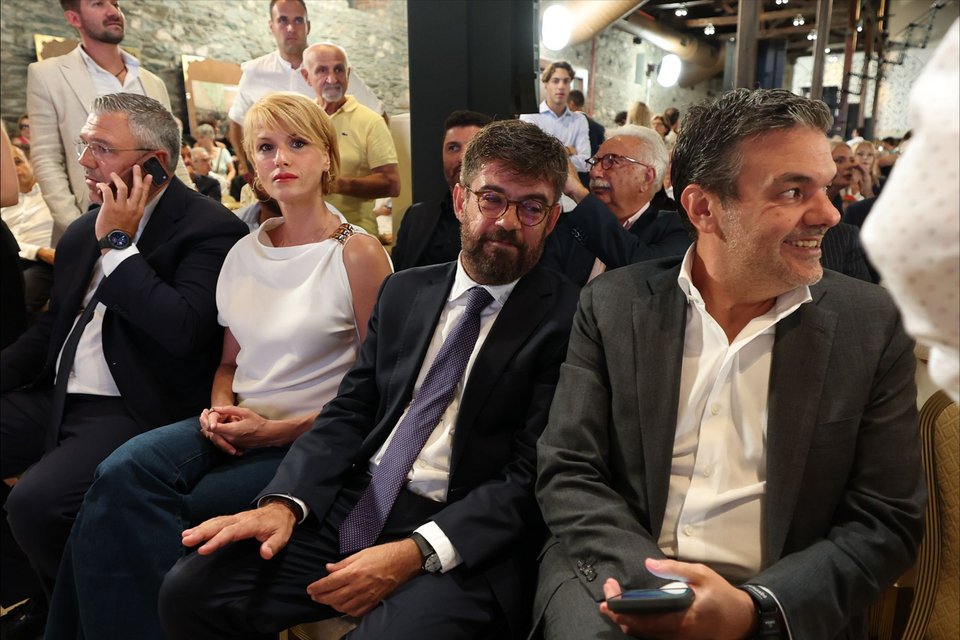 Θεώνη Κουφονικολάκου, Μιχάλης Κολογήρου