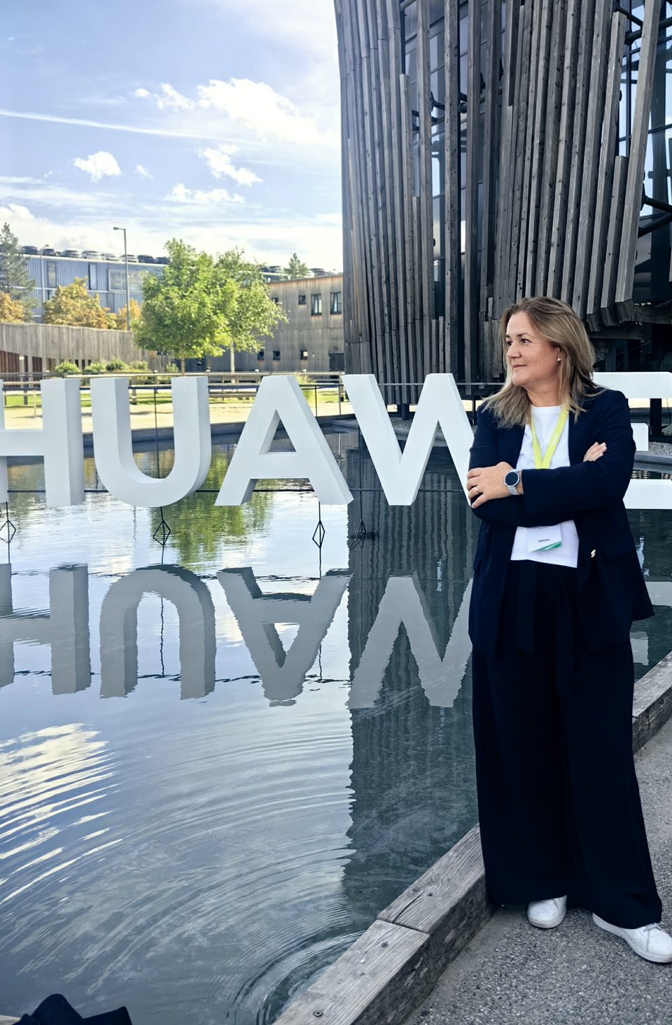 Στην παρουσίαση των νέων προϊόντων της HUAWEI φορώντας το ολοκαίνουριο HUAWEI WATCH GT 7