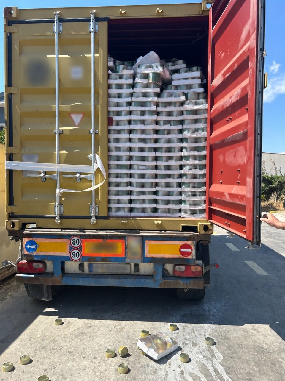Σε πέντε από τις εννέα μονάδες δειγματοληψίας η περιεκτικότητα των μεμονωμένων δειγμάτων σε ισταμίνη ξεπέρασε το μέγιστο επιτρεπτό όριο των 200 mg/kg, ενώ η μέση τιμή ανήλθε στα 574,1 mg/kg, υπερβαίνοντας σημαντικά το ανώτατο επιτρεπτό όριο των 100 mg/kg