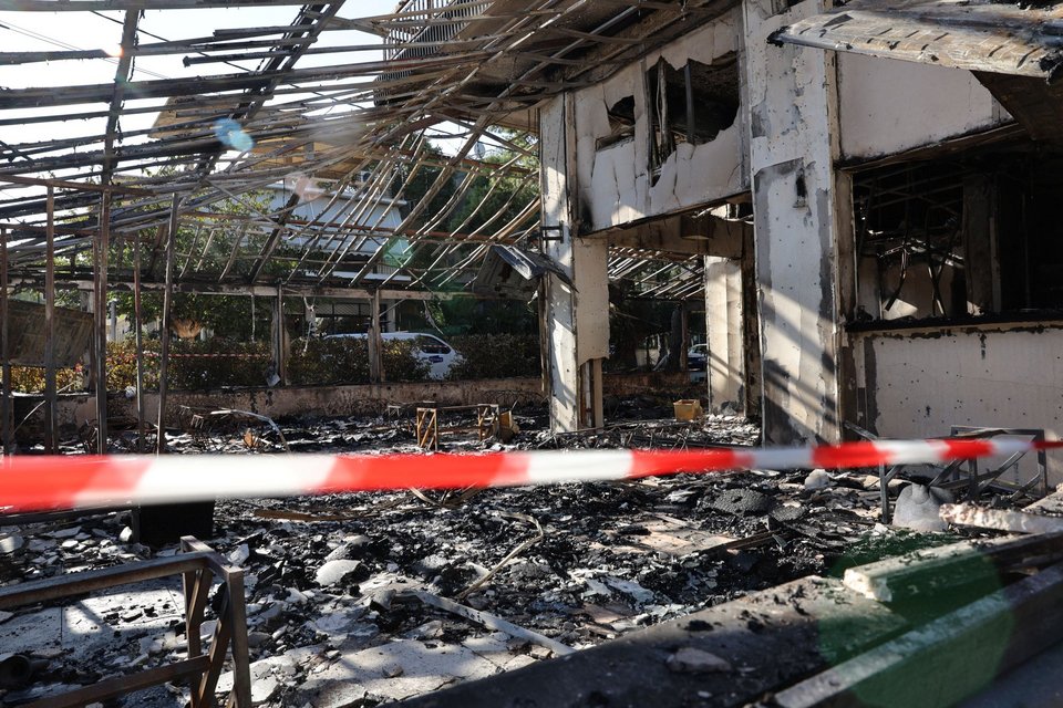 Μεγάλες καταστροφές από την πυρκαγιά στην πολυκατοικία της οδού Κασταμονής, στη Νέα Ιωνία, Δευτέρα 28 Σεπτεμβρίου 2026 / INTIME NEWS - ΛΙΑΚΟΣ ΓΙΑΝΝΗΣ