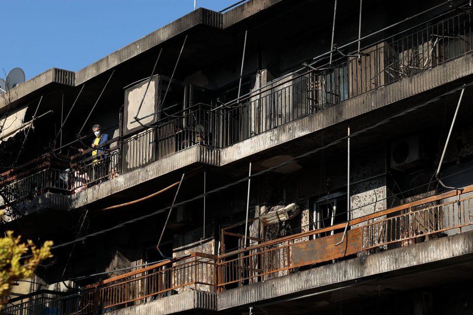 Μεγάλες καταστροφές από την πυρκαγιά στην πολυκατοικία της οδού Κασταμονής, στη Νέα Ιωνία, Δευτέρα 28 Σεπτεμβρίου 2026 / INTIME NEWS - ΛΙΑΚΟΣ ΓΙΑΝΝΗΣ