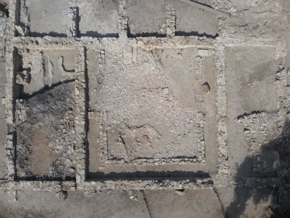 Επένδυση 1,3 εκατ. ευρώ στη Σάνη Χαλκιδικής για την προστασία και ανάδειξη της πολιτιστικής κληρονομιάς / ανασκαφή στη θέση Πίνακας 