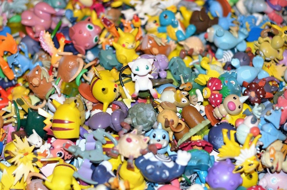 Στην Ευρώπη, όπως και στην Ελλάδα, η άφιξη του Pokémon συνέπεσε με μια γενιά παιδιών που μεγάλωνε μπροστά στην τηλεόραση, ανάμεσα σε πρωινά παιδικά προγράμματα και τα πρώτα βιντεοπαιχνίδια τσέπης / UNSPLASH