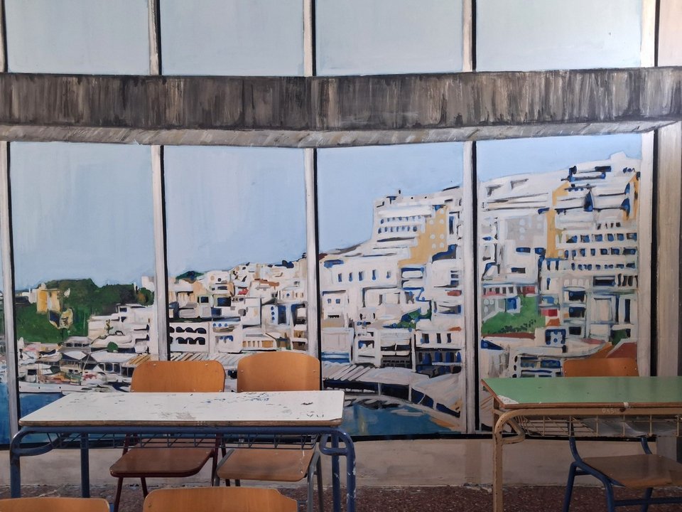 Τοιχογραφίες καλύπτουν κάθε τάξη, τους εσωτερικούς και εξωτερικούς χώρους στο 39ο Γυμνάσιο Αθηνών στην Κυψέλη 
