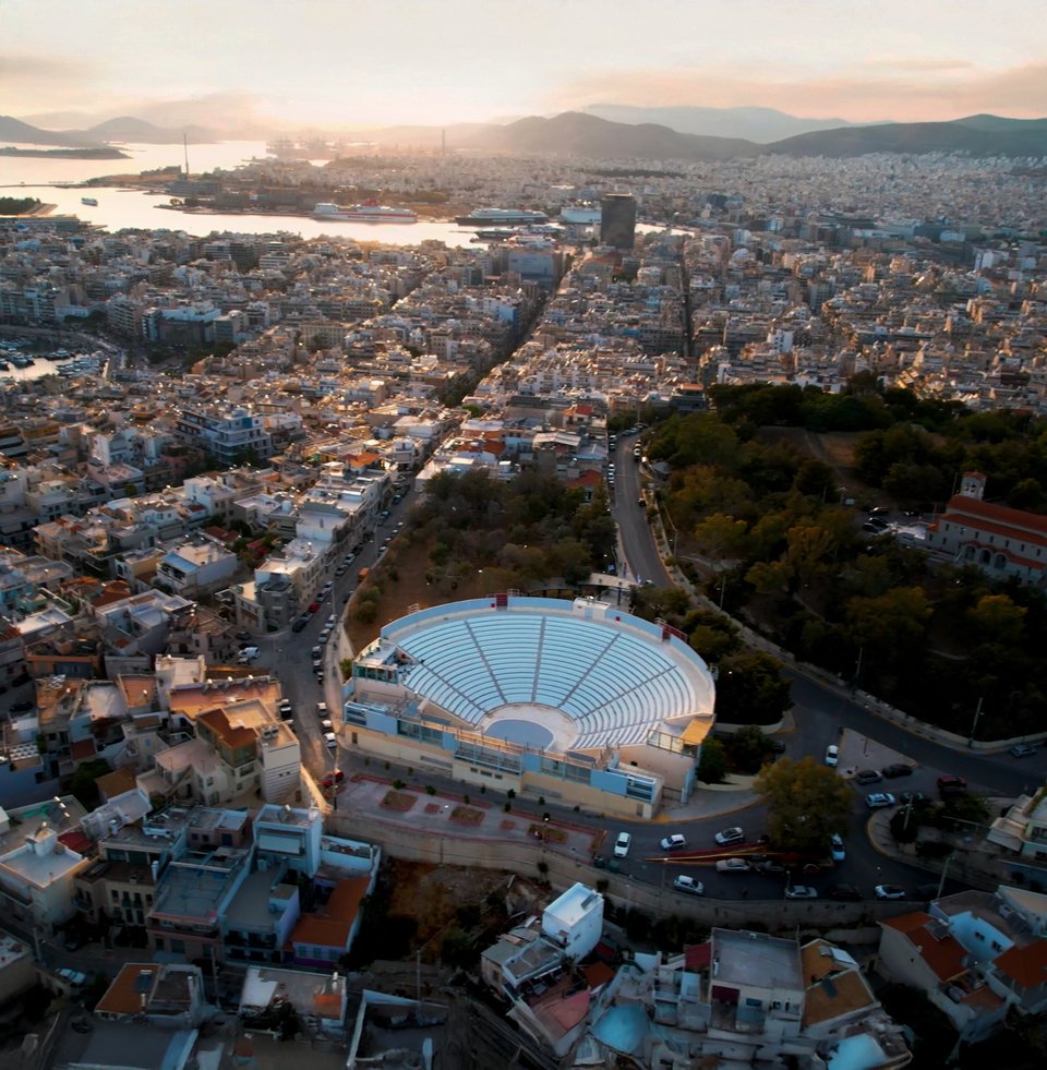 Τα δρομολόγια προς τον Προφήτη Ηλία θα πραγματοποιούνται τις ημέρες των παραστάσεων ανά 20 λεπτά, από τις 19:00 έως τις 21:00, ώστε οι θεατές να μπορούν να μεταβούν έγκαιρα και χωρίς ταλαιπωρία στο Βεάκειο