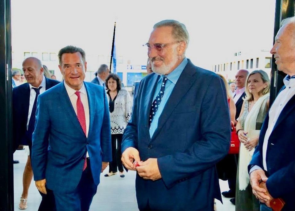 Ο υπουργός Υγείας Άδωνις Γεωργιάδης και ο Δρ Νίκος Π. Τσάκος 