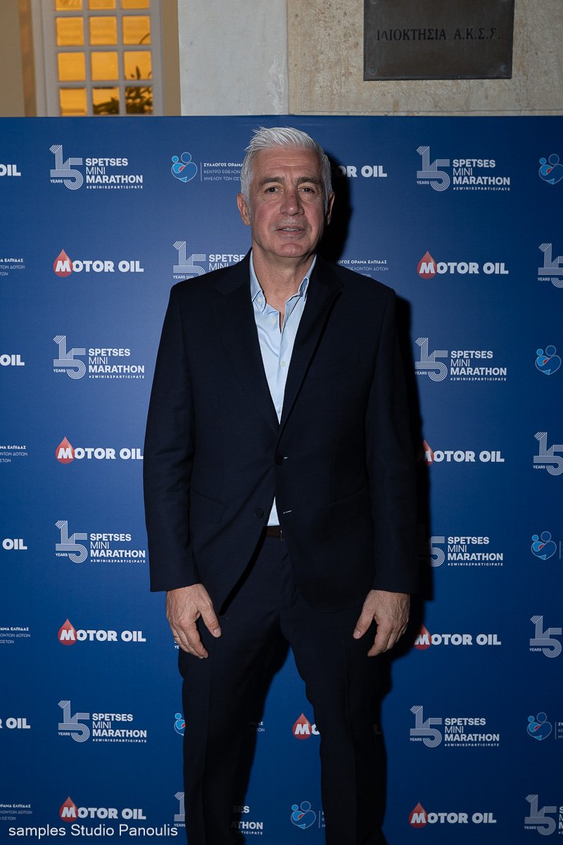 Αντώνης Νικοπολίδης
