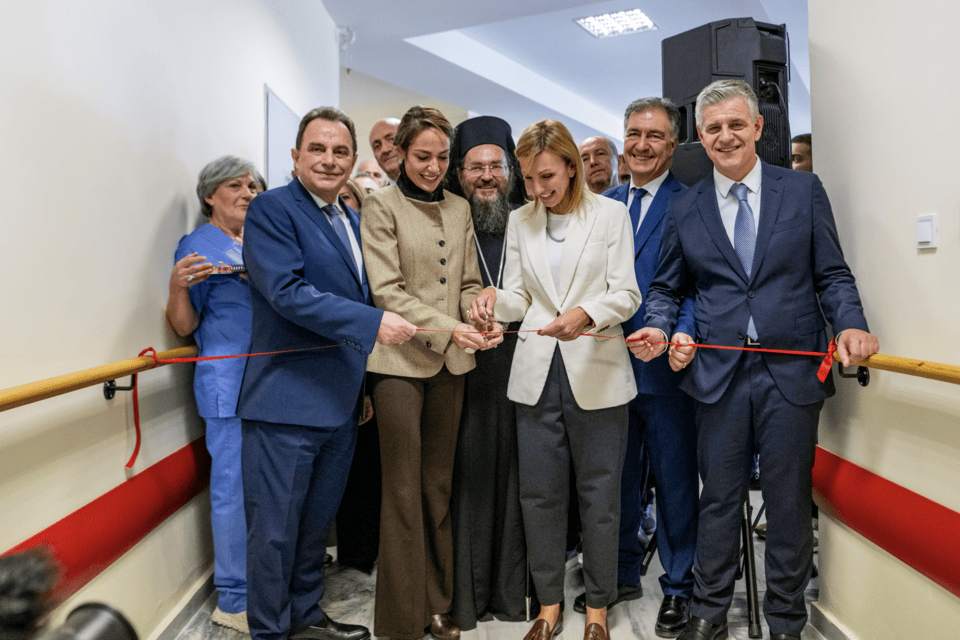 (από αριστερά προς δεξιά) Πρόεδρος του Κέντρου Κοινωνικής Πρόνοιας Περιφέρειας Κεντρικής Μακεδονίας, Αθανάσιος Μασλαρινός - Αντιπεριφερειάρχης ΠΕ Κιλκίς, Ανδρέας Βεργίδης - Αναπληρωτής Περιφερειάρχης Κεντρικής Μακεδονίας, Κώστας Γιουτίκας - Πρόεδρος της Ένωσης Ελλήνων Εφοπλιστών, Μελίνα Τραυλού - Υπουργός Κοινωνικής Συνοχής και Οικογένειας, Δόμνα Μιχαηλίδου - Β’ Αντιπρόεδρος της Βουλής των Ελλήνων και Βουλευτής Κιλκίς, Γεώργιος Γεωργαντάς - Βουλευτής Β’ Θεσσαλονίκης, Θεόδωρος Καράογλου 