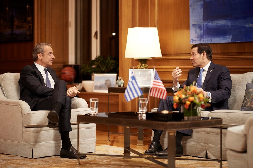 Ο πρωθυπουργός Κυριάκος Μητσοτάκης με τον υπουργό Εξωτερικών των ΗΠΑ Μάρκο Ρούμπιο στο Μέγαρο Μαξίμου / Φωτογραφία: Γραφείο Τύπου Πρωθυπουργού - Δημήτρης Παπαμήτσος 
