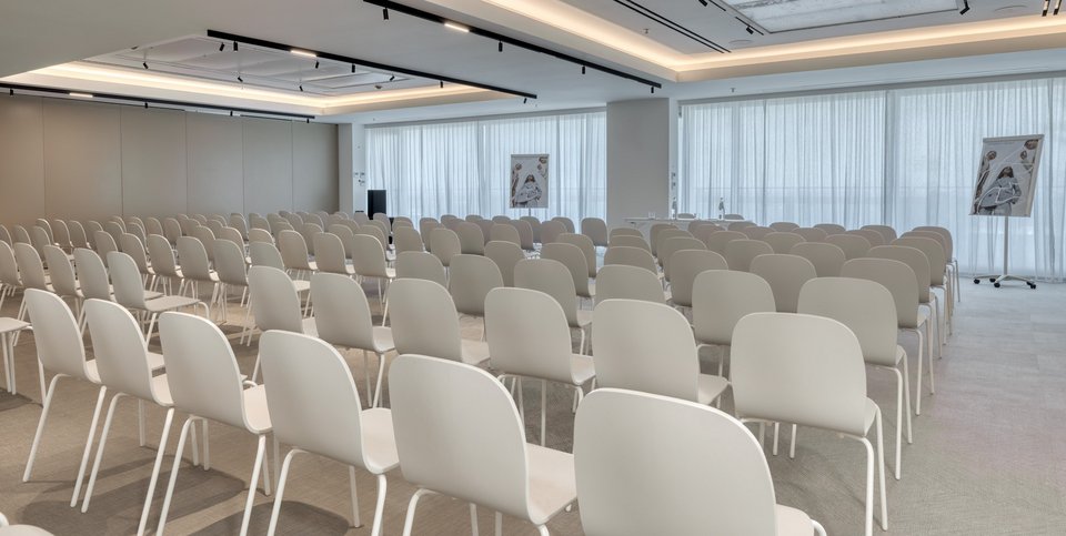 To Mercure Patras Astir διαθέτει συνεδριακούς χώρους σχεδόν 900 τμ / Φωτογραφία: Vassilicos House of Hospitality 