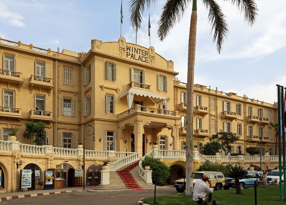 Το ιστορικό ξενοδοχείο Winter Palace, όπου ο Χάουαρντ Κάρτερ ανακοίνωσε το 1922 την ανακάλυψη του τάφου του Τουταγχαμών και σύχναζε η Αγκάθα Κρίστι, ανοίγει ξανά τον Ιούλιο / WIKIPEDIA