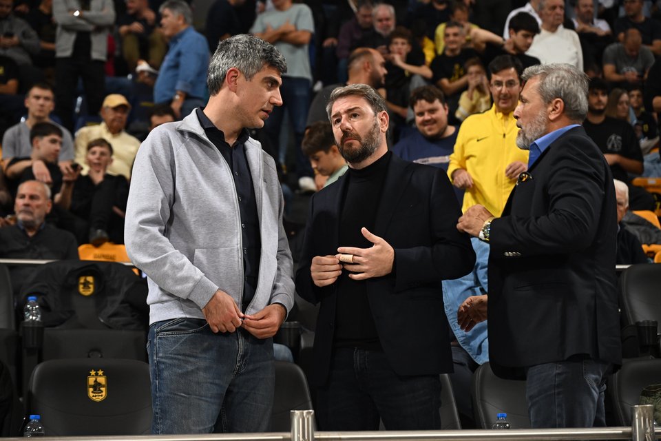  Ο Νίκος Ανδρουλάκης στο «Nick Galis Hall» για τον αγώνα του Άρη με την Τσεντεβίτα Ολίμπια Λιουμπλιάνας 