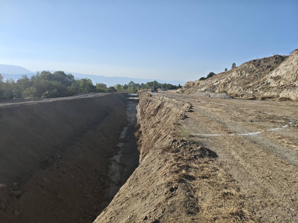 Εργασίες κατασκευής της διάβασης / ΑΠΕ-ΜΠΕ 