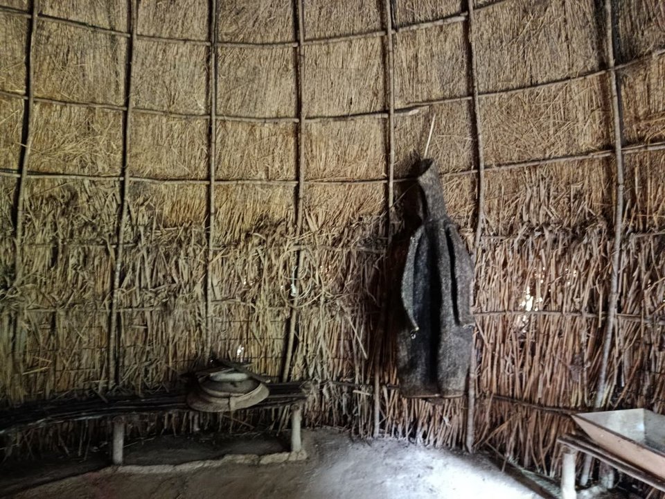 Σαρακατσανικα σπίτια Ζαγοροχώρια άλλη πλευρά