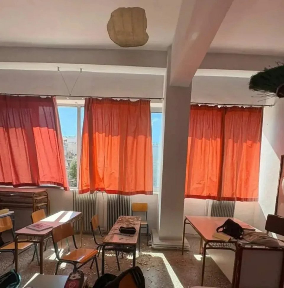 Πτώση οροφής σε σχολείο στην Πάτρα