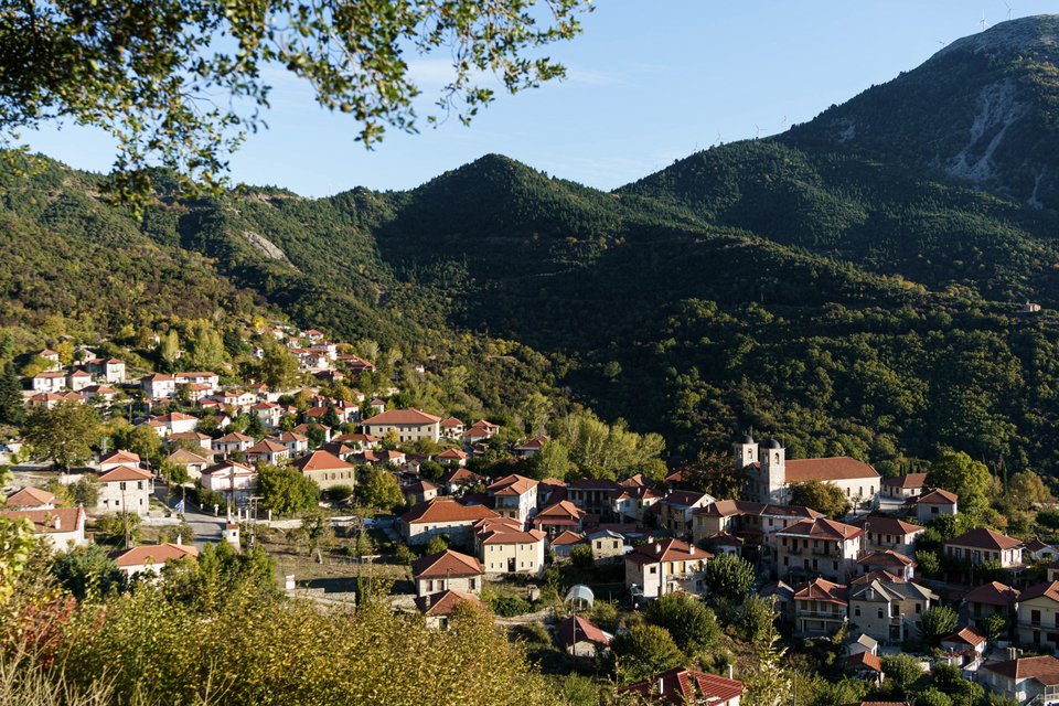 O Πλάτανος, το ορεινό χωριό της Αιτωλοακαρνανίας που φιλοξένησε πρόσφατα τους «Διαλόγους για την Ορεινότητα», βρίσκεται σε υψόμετρο περίπου 860 μέτρων / Ειδική Γραμματεία Ορεινών Περιοχών