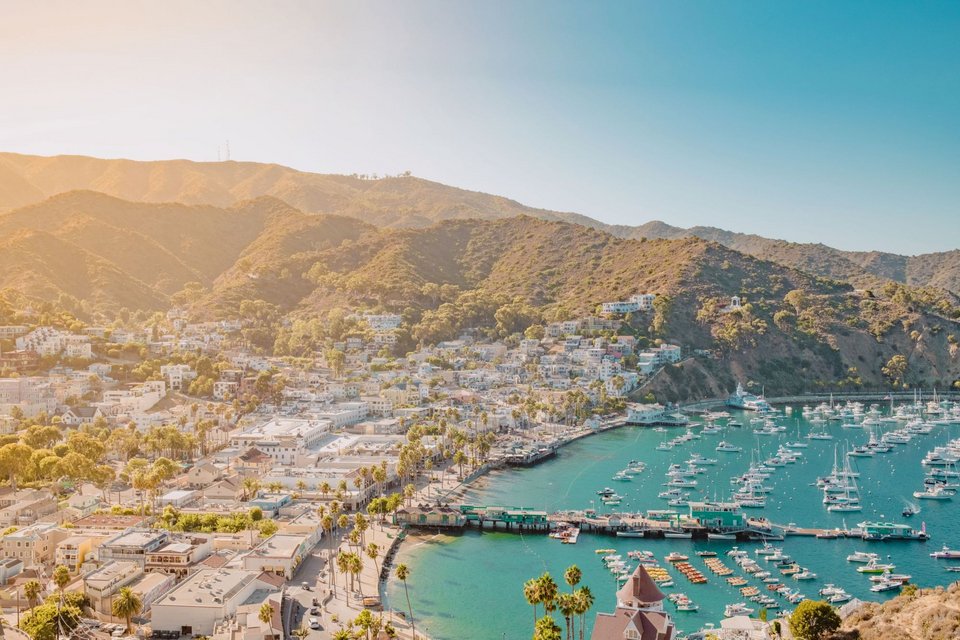 Tο νησί Καταλίνα - Shutterstock