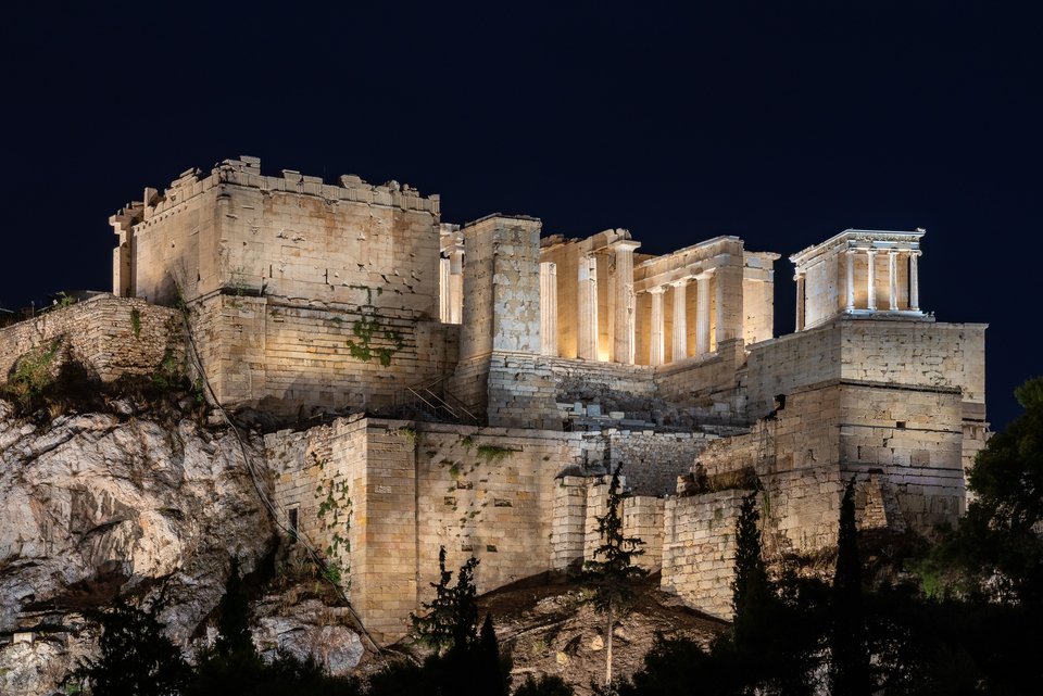 Η Ακρόπολη / Gavriil Papadiotis