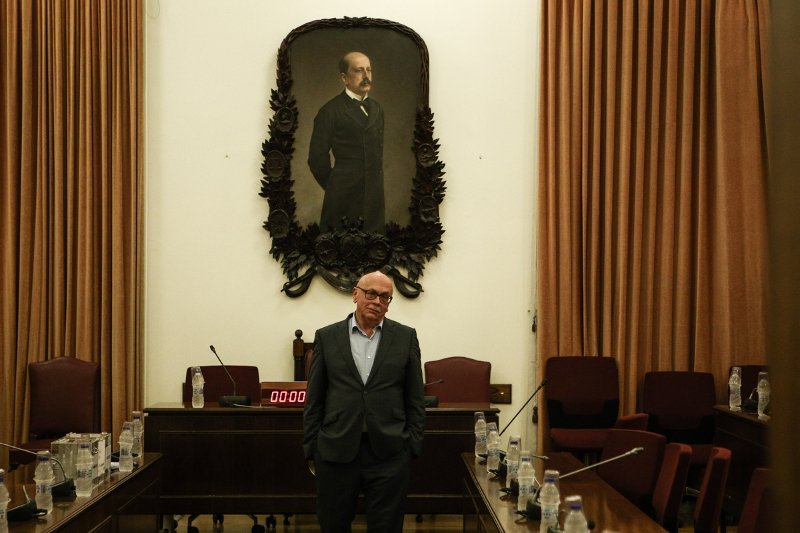 Ο Κώστας Δουζίνας στην αίθουσα συνεδριάσεων της Επιτροπής Εξωτερικών Υποθέσεων και Αμυνας/ Φωτογραφίες Nick Paleologos