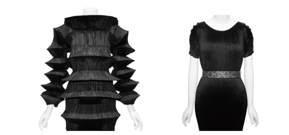 Αριστερά η δημιουργία του Issey Miyake από την ενότητα Χρονολόγιο και δεξιά δημιουργία του Marian Fortuny y Madrazo με αναφορά στον Ηνίοχο, από την ενότητα Διακοπή. /  Photo: © The Metropolitan Museum of Art   