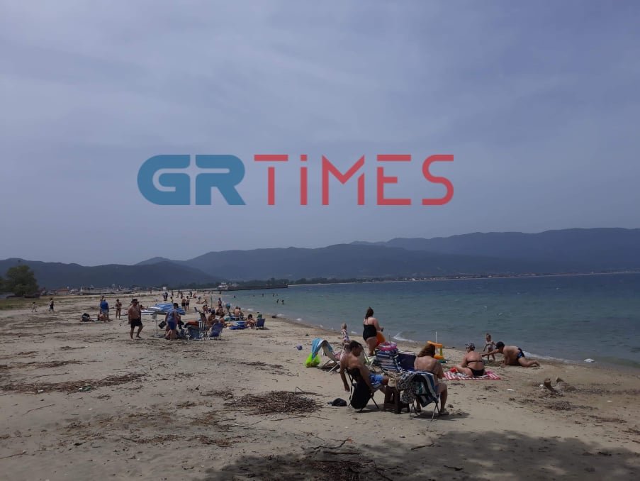 H παραλία του Σταυρού Χαλκιδικής/ Φωτογραφία: GR TIMES