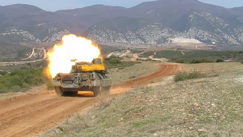 Δύναμη πυρός από τα τεθωρακισμένα του ελληνικού στρατού