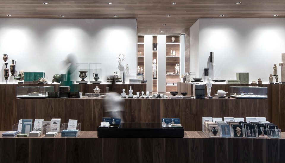 Παράλληλα με το e-shop o χώρος του Πωλητηρίου είναι ανοιχτός κανονικά για το κοινό πλέον.