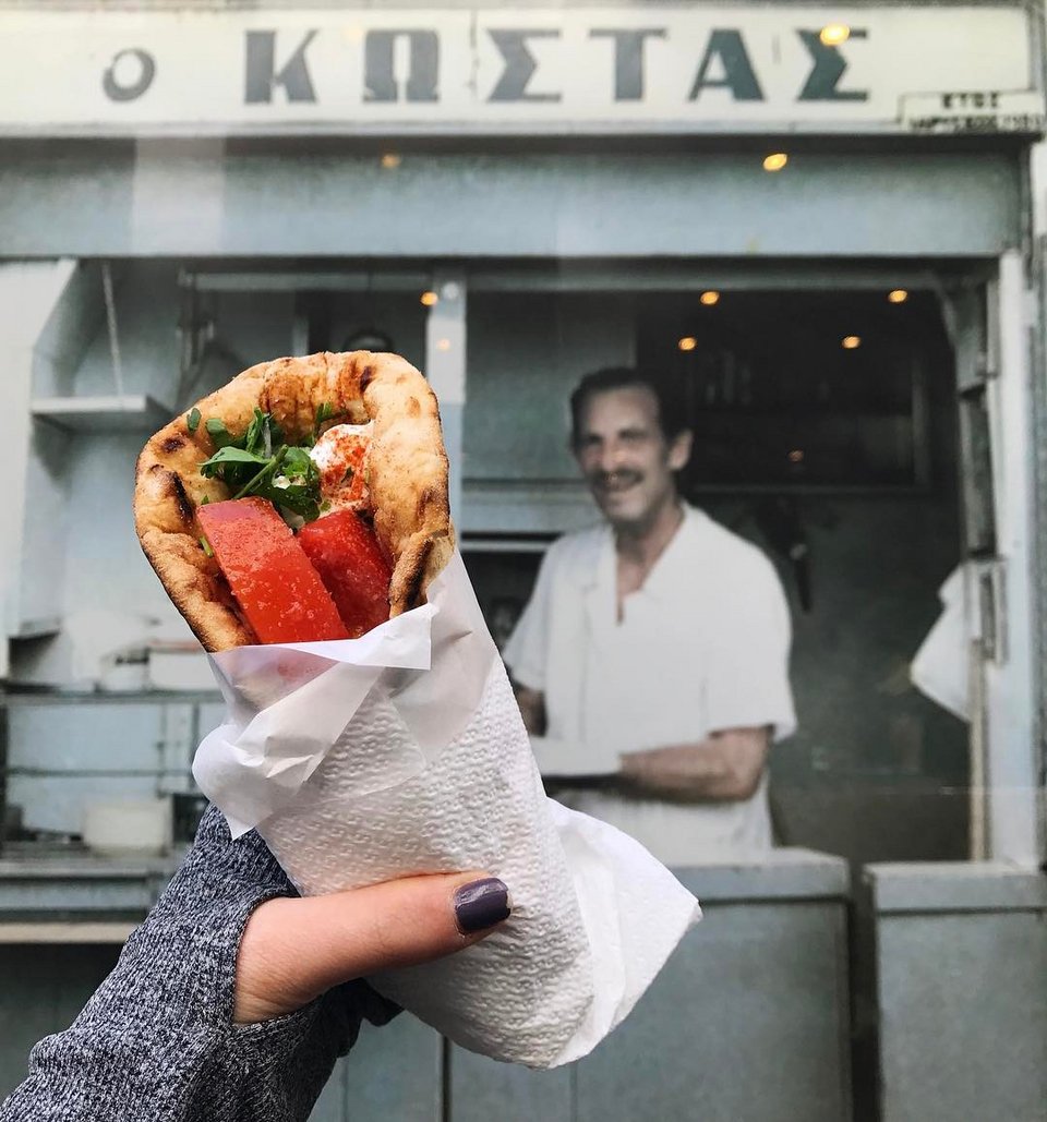Ενα από τα καλύτερα σουβλάκια στην Αθήνα/Φωτογραφία: Instagram @carolinecaseyg