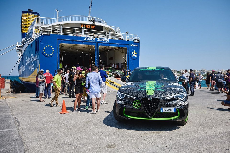 Η Stelvio Quadrifoglio που συμμετέχει στο Gumball 3000