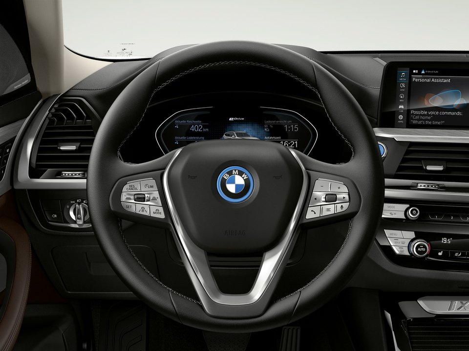 Η νέα BMW iX3 να προσφέρει αυτονομία έως 459 km στον κύκλο WLTP και μέχρι 520 km σύμφωνα με το πρότυπο NEDC.