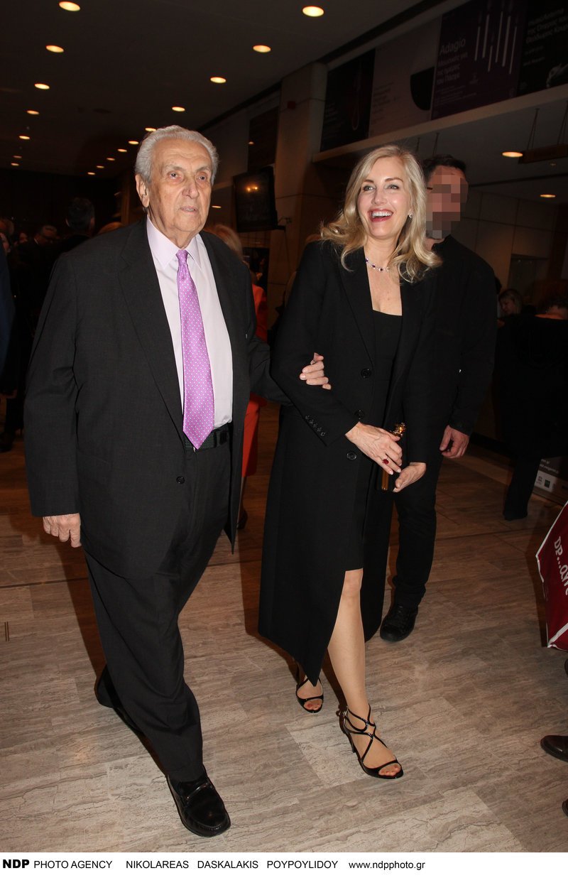 Δημήτρης Κοντομηνάς-Λόρι Χολκόμπρ﻿