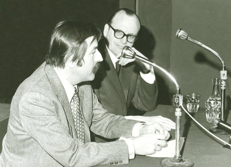 Το 1972 με τον Γκίντερ Γκρας στο θέατρο ΑΛΦΑ / Αρχείο Πεσμαζόγλου Τράπεζα Ελλάδος
