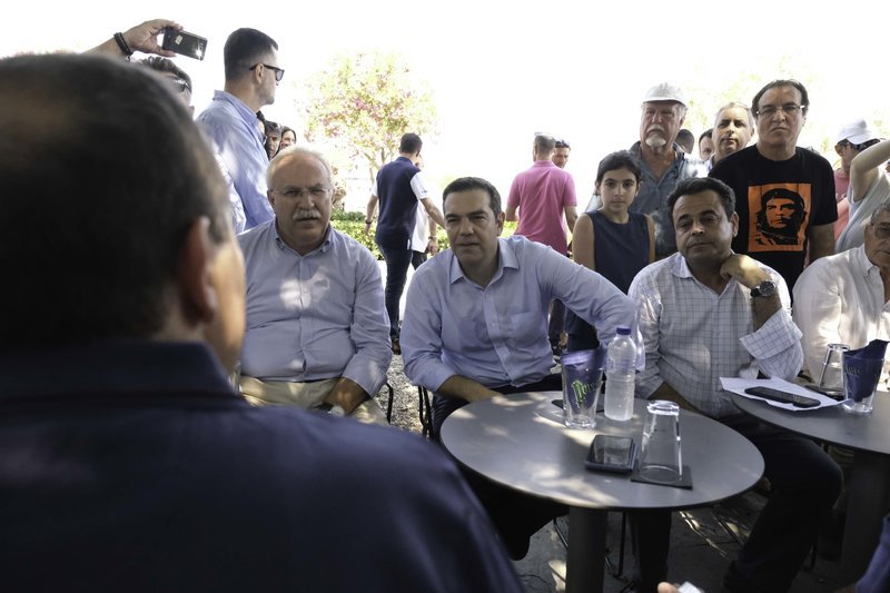 Ο πρωθυπουργός συζήτησε με εργαζομένους στον τουρισμό