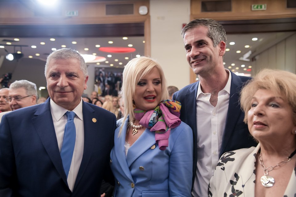 Ο Γιώργος Πατούλης με τη σύζυγό του Μαρίνα, και ο Κώστας Μπακογιάννης