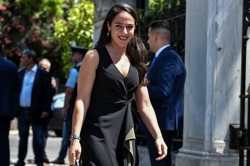 Η υφυπουργός Εργασίας Δόμνα Μιχαηλίδου