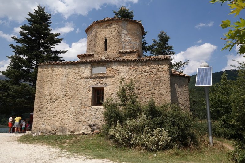 εκκλησάκι