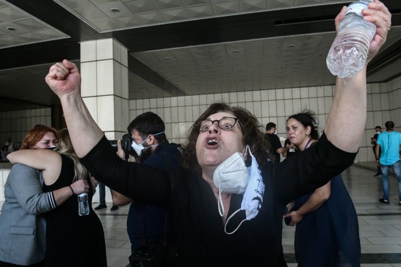 Μάγδα Φύσσα έξω από το δικαστήριο για τη Χρυσή Αυγή