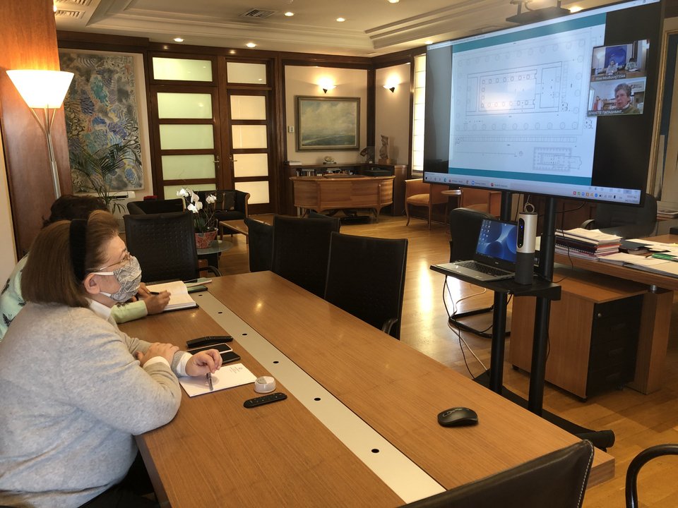 λινα μενδωνη 