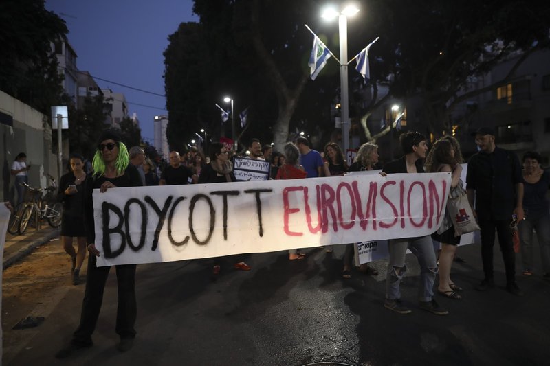Ισραηλινοί ακτιβιστές διαδηλώνουν κατά της Eurovision.