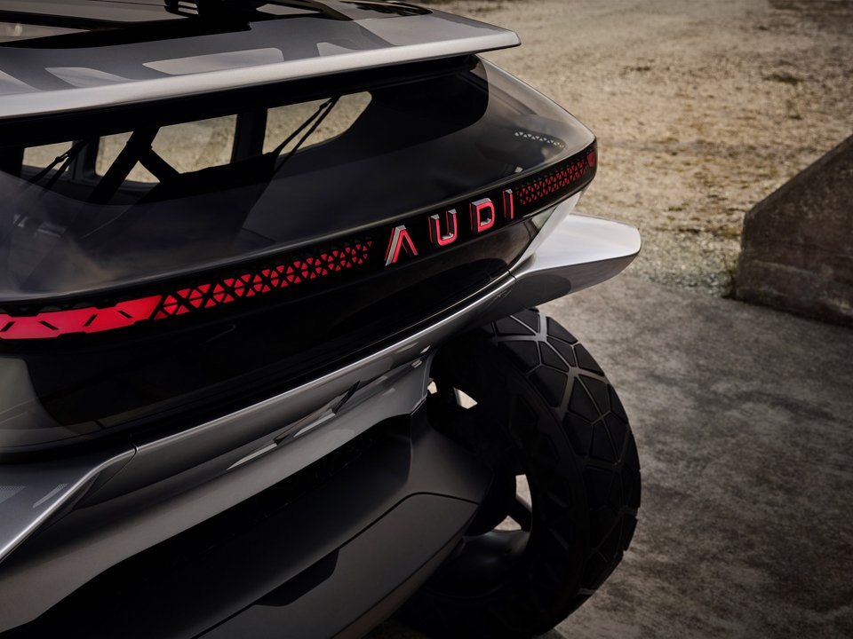 Audi AI TRAIL quattro