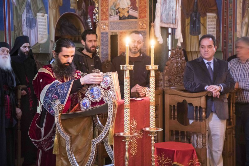 Ο Πολιτικός Διοικητής του Αγίου Όρους Κωνσταντίνος Δήμτσας, όπου παρακολούθησε την Ακολουθία των Παθών