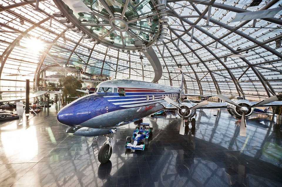 Το αεροσκάφος Douglas DC-6B , το οποίο συνήθιζε να μεταφέρει αρχηγούς κρατώ