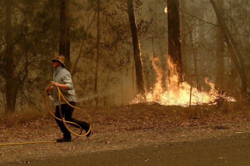 3.000 έφεδροι θα συνδράμουν τους πυροσβέστες στην Αυστραλία.