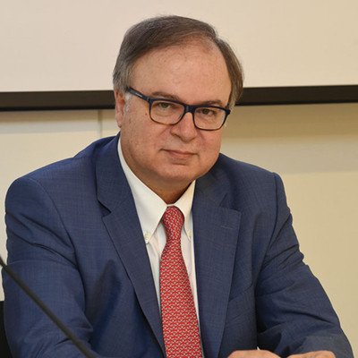Ο Δημήτριος Μπαφαλούκος, Ογκολόγος - Παθολόγος, Διευθυντής Α΄ Ογκολογικής Κλινικής Metropolitan Hospital