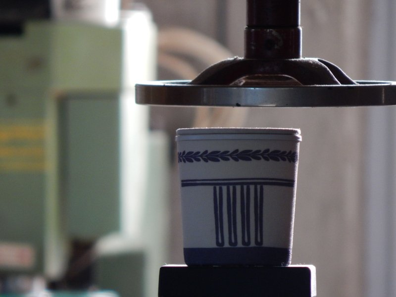 Στο εργαστήριο της Choe ένα ακόμα κερί είναι σχεδόν έτοιμο 