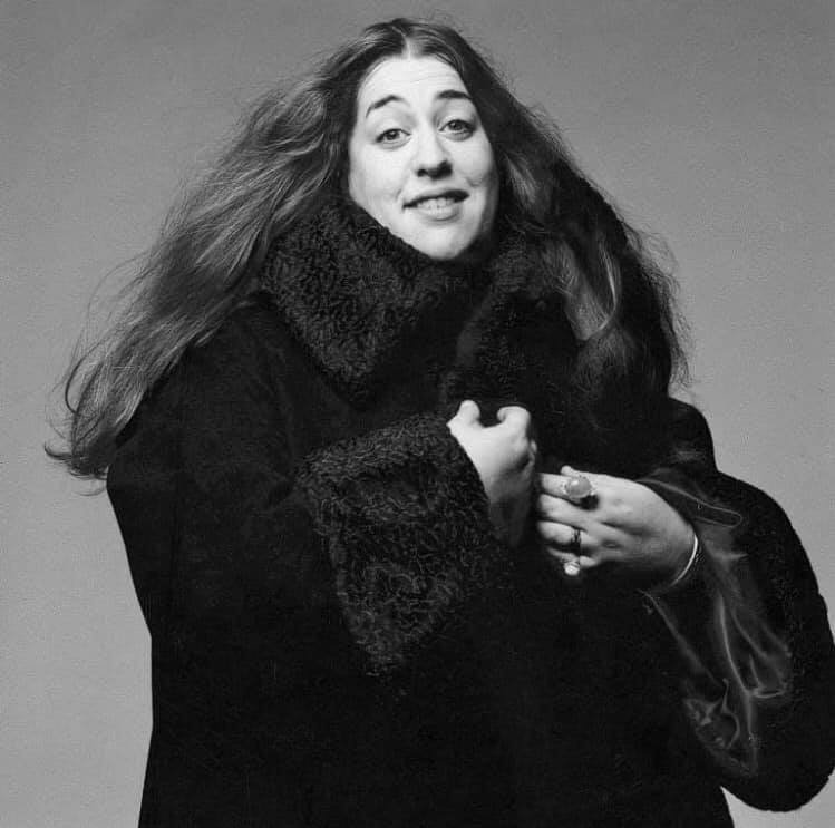 Η Cass Elliot, γνωστή ως Mama Cass